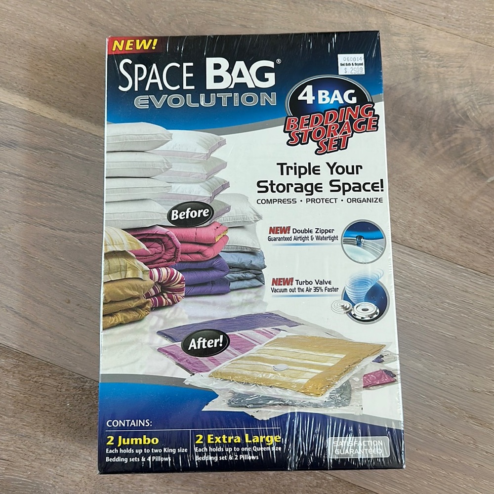 Storage bags by evolution. NWT.